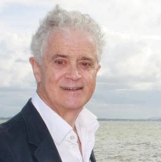Dr Ian Macleod