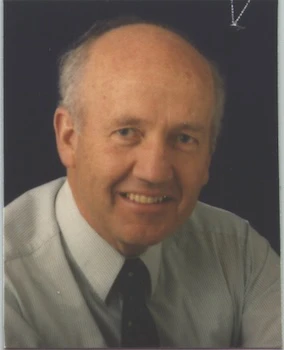 Dr Brian Bolto