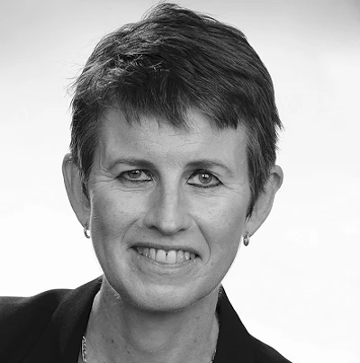 Dr Bronwyn Evans