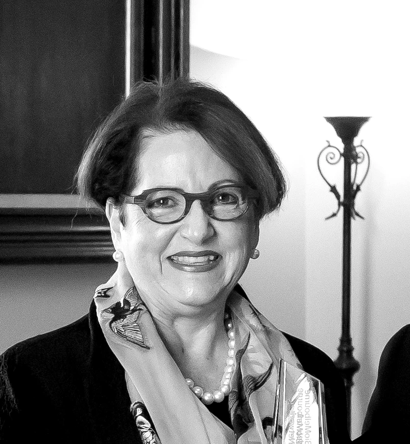 Dr Anna Lavelle