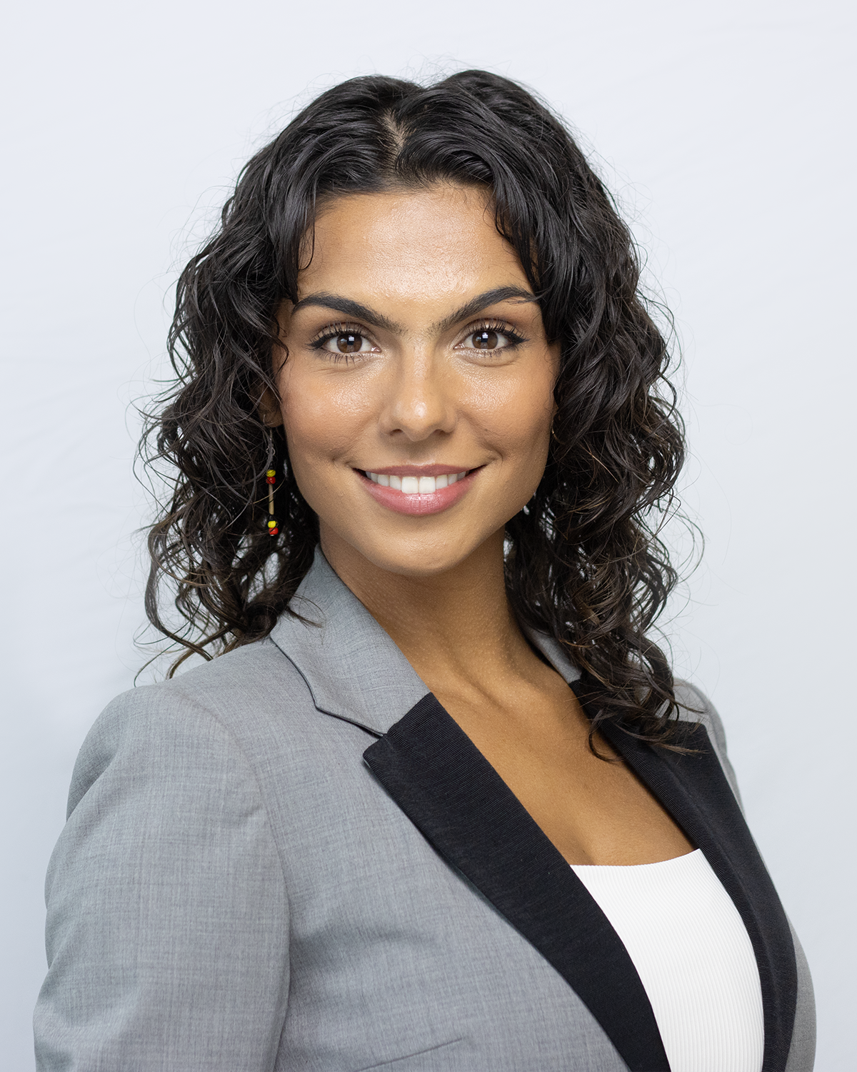 ELIZABETH WALKER HEADSHOT